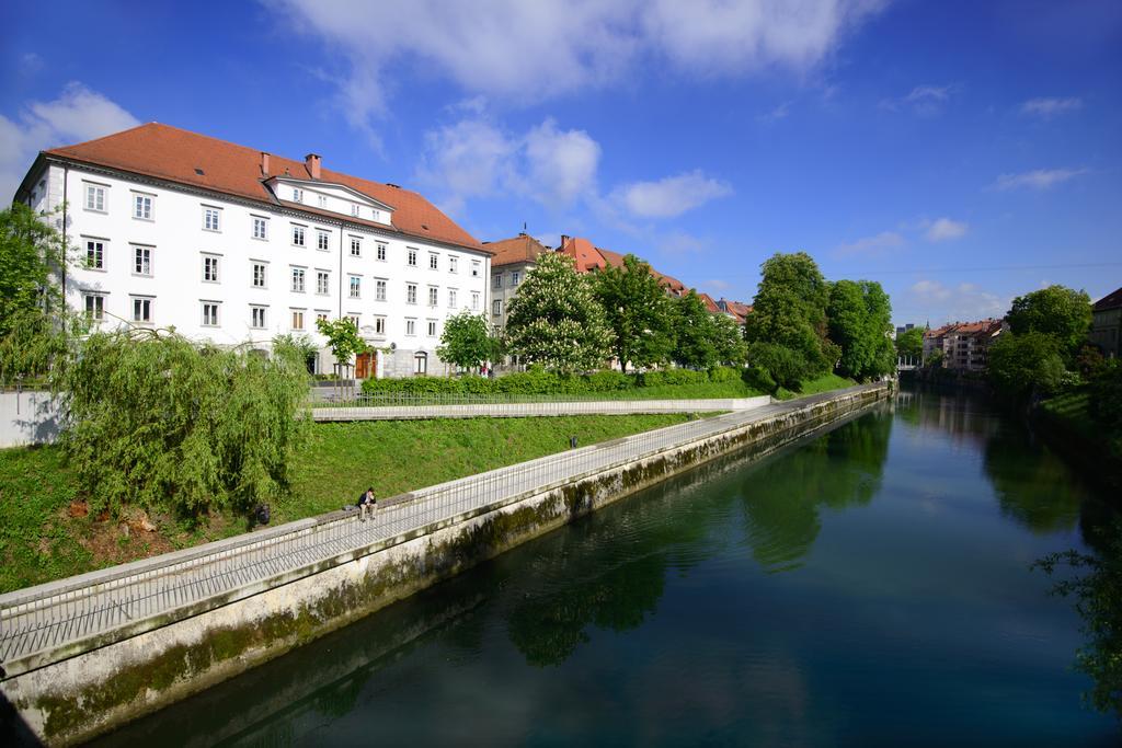 Zois Apartments Ljubljana Eksteriør bilde